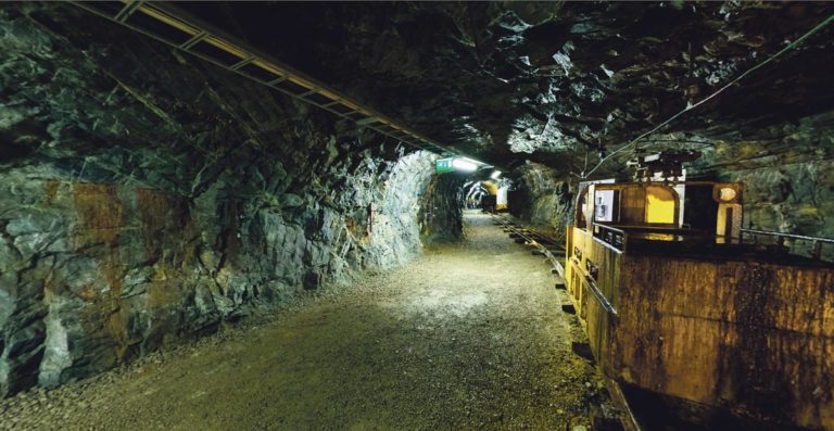 Museotunneli kaivoksessa
